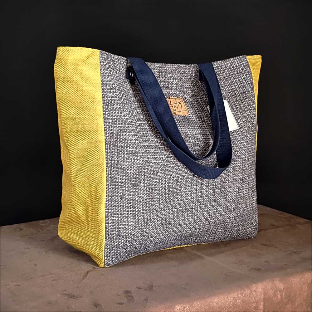 Habilis totebag in Industrial-Chic color palette